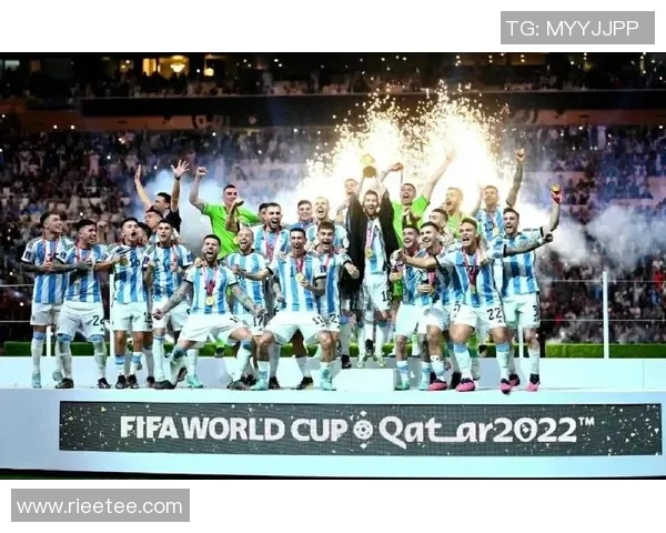 国际球星足球赛精彩瞬间揭秘 超越赛场的激情与梦想 国际球星足球赛精彩瞬间揭秘 超越赛场的激情与梦想