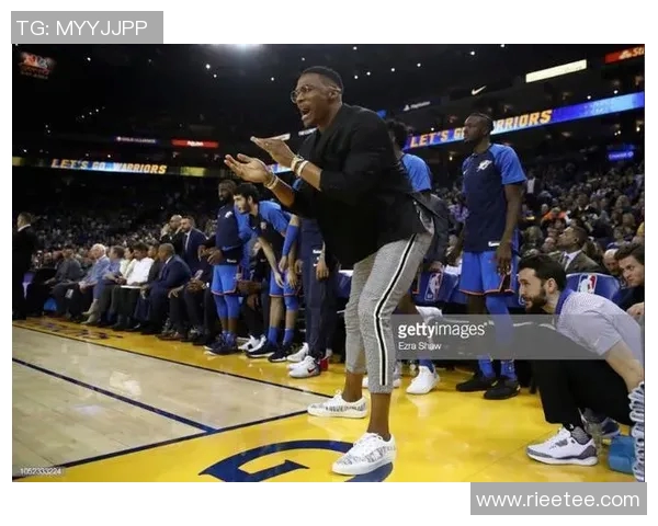 当代足球装逼球星的荒诞日常与浮夸形象全景式解读 当代足球装逼球星的荒诞日常与浮夸形象全景式解读